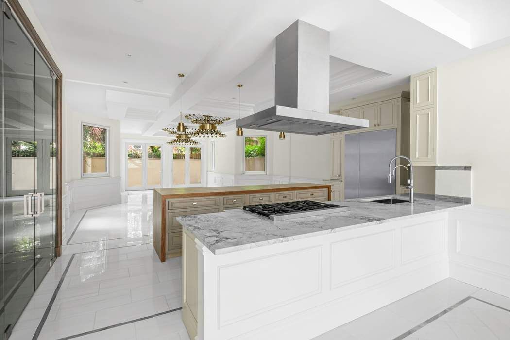 340 W 23rd Street