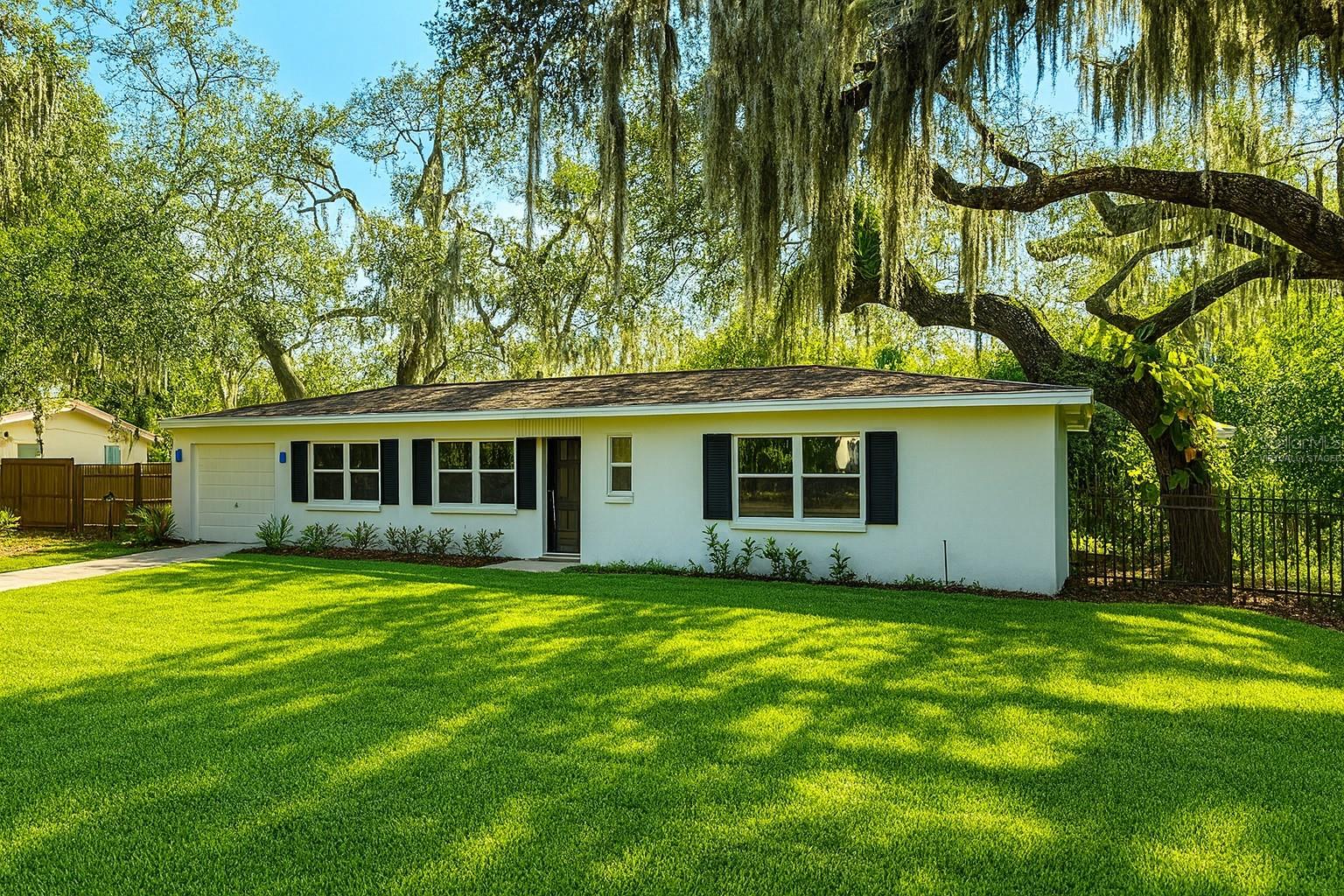 305 SAINT AUGUSTINE AVE