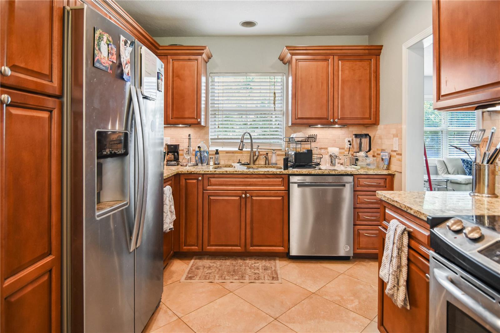 305 SAINT AUGUSTINE AVE