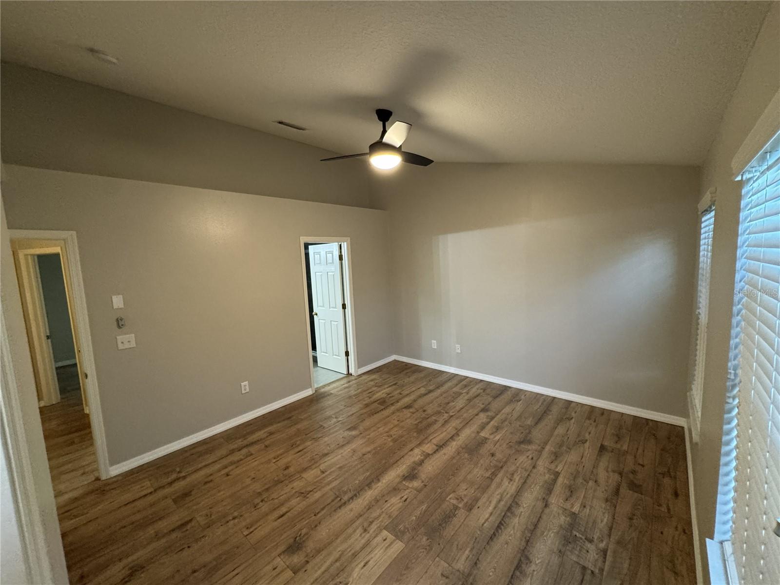 12280 COUNTRY WHITE CIR