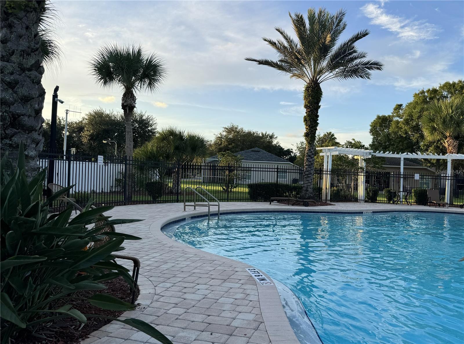 12280 COUNTRY WHITE CIR