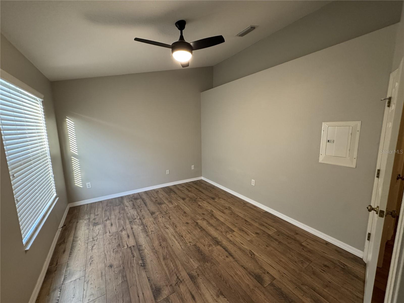 12280 COUNTRY WHITE CIR