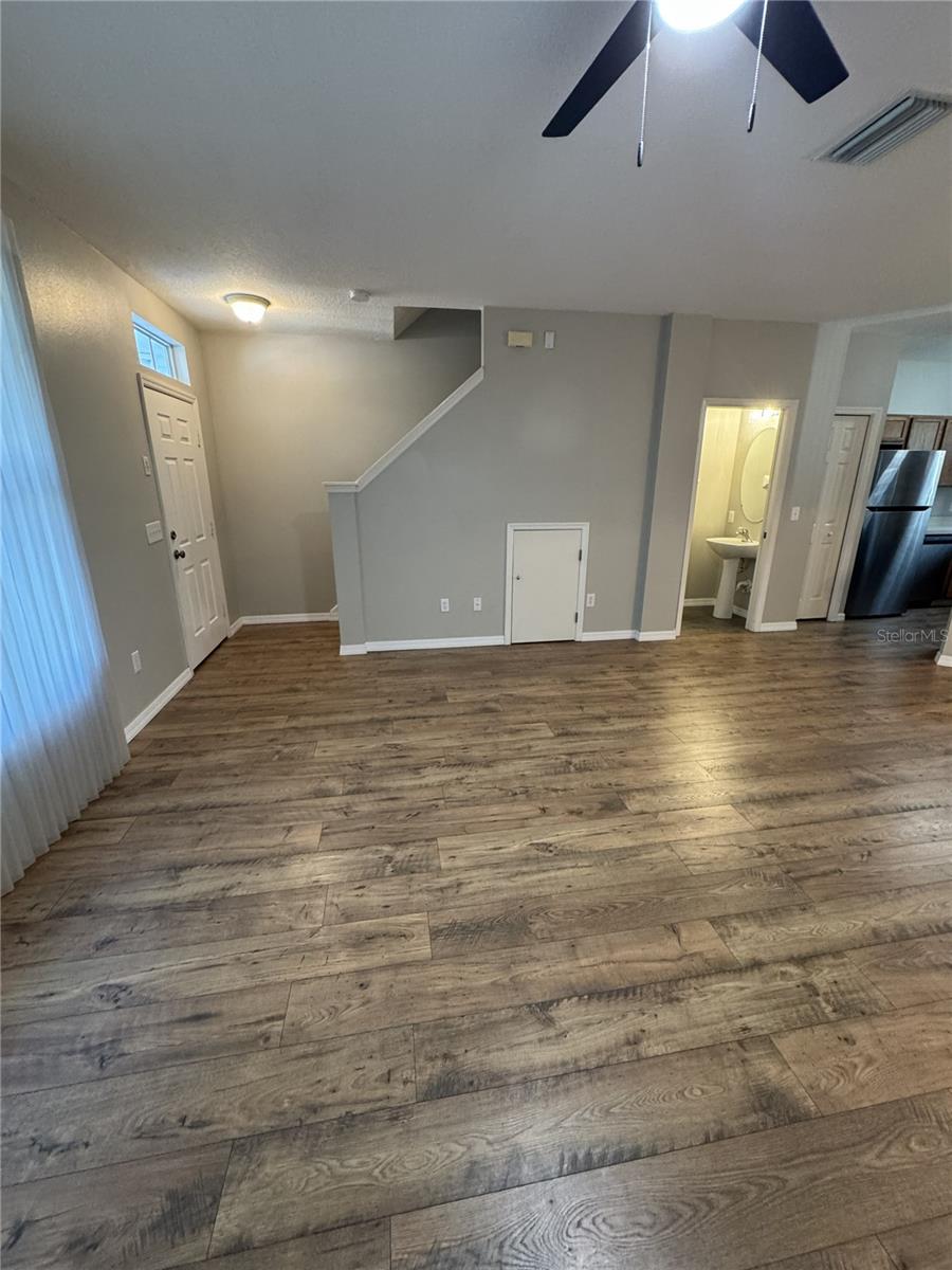 12280 COUNTRY WHITE CIR
