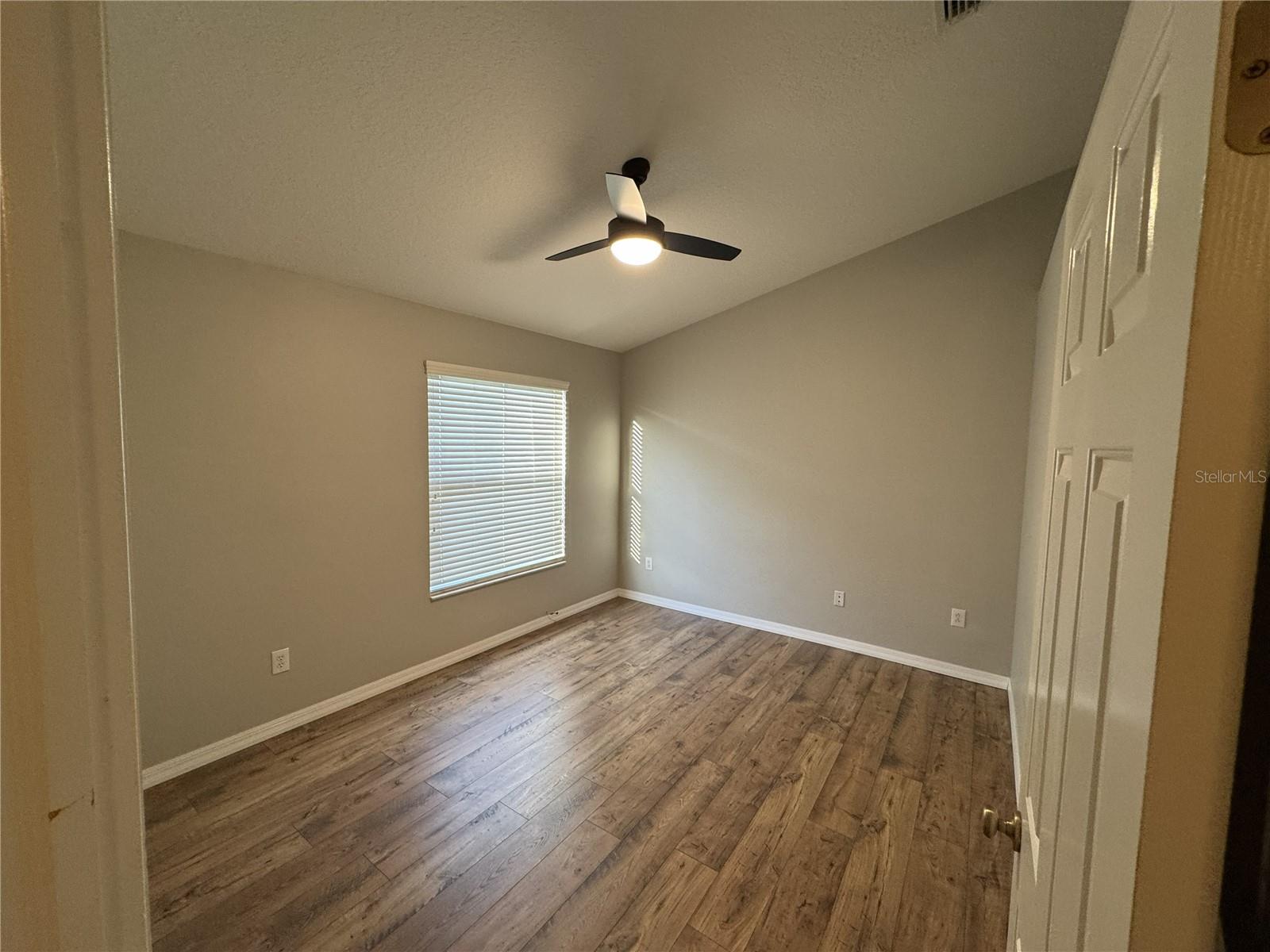 12280 COUNTRY WHITE CIR