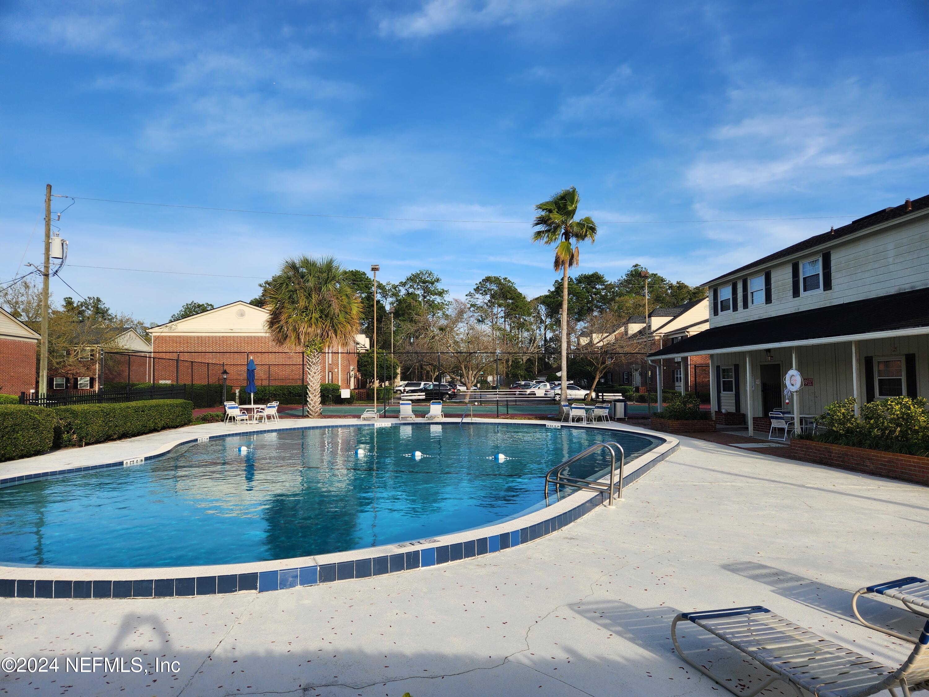 4915 BAYMEADOWS Road, 4C