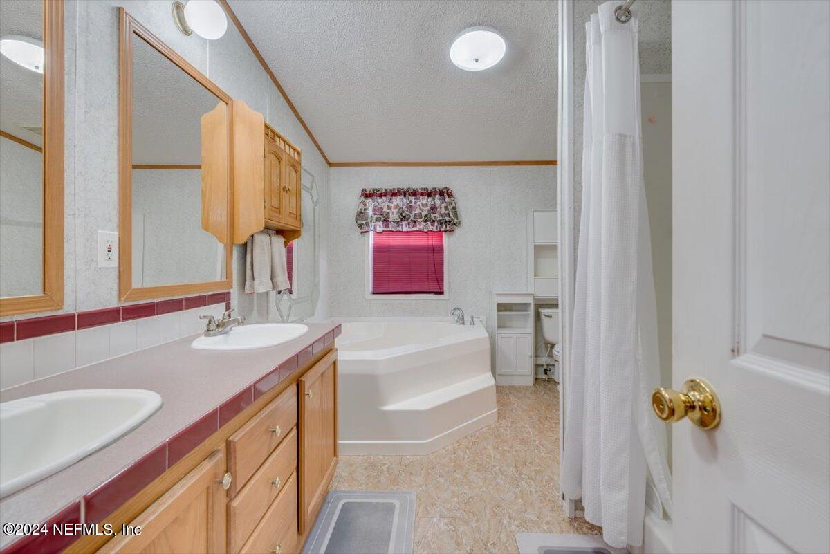 7205 PAUL HOWARD Drive