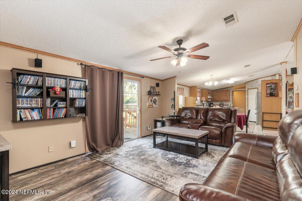 7205 PAUL HOWARD Drive