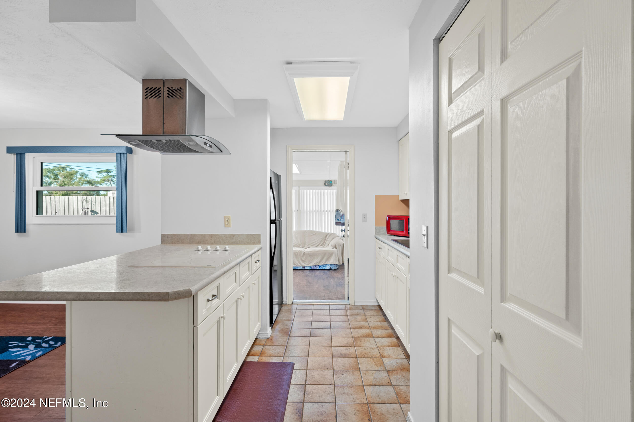 11406 AMERICANA Lane