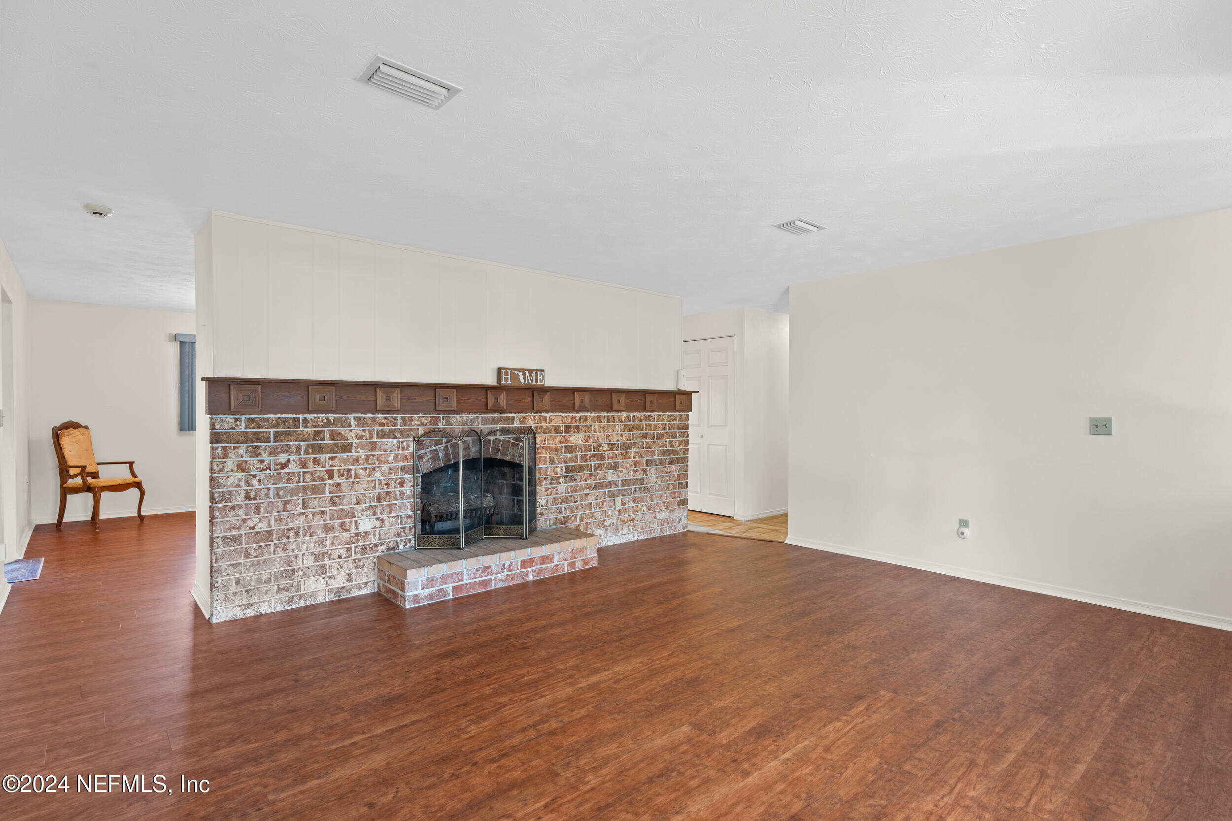 11406 AMERICANA Lane