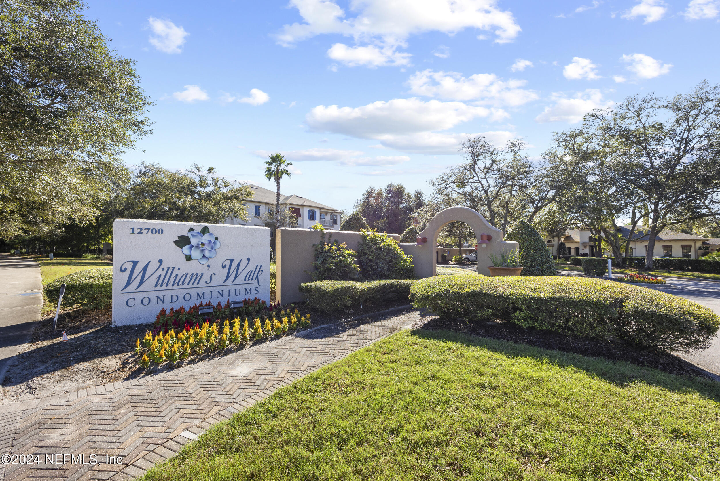 12700 BARTRAM PARK Boulevard 811