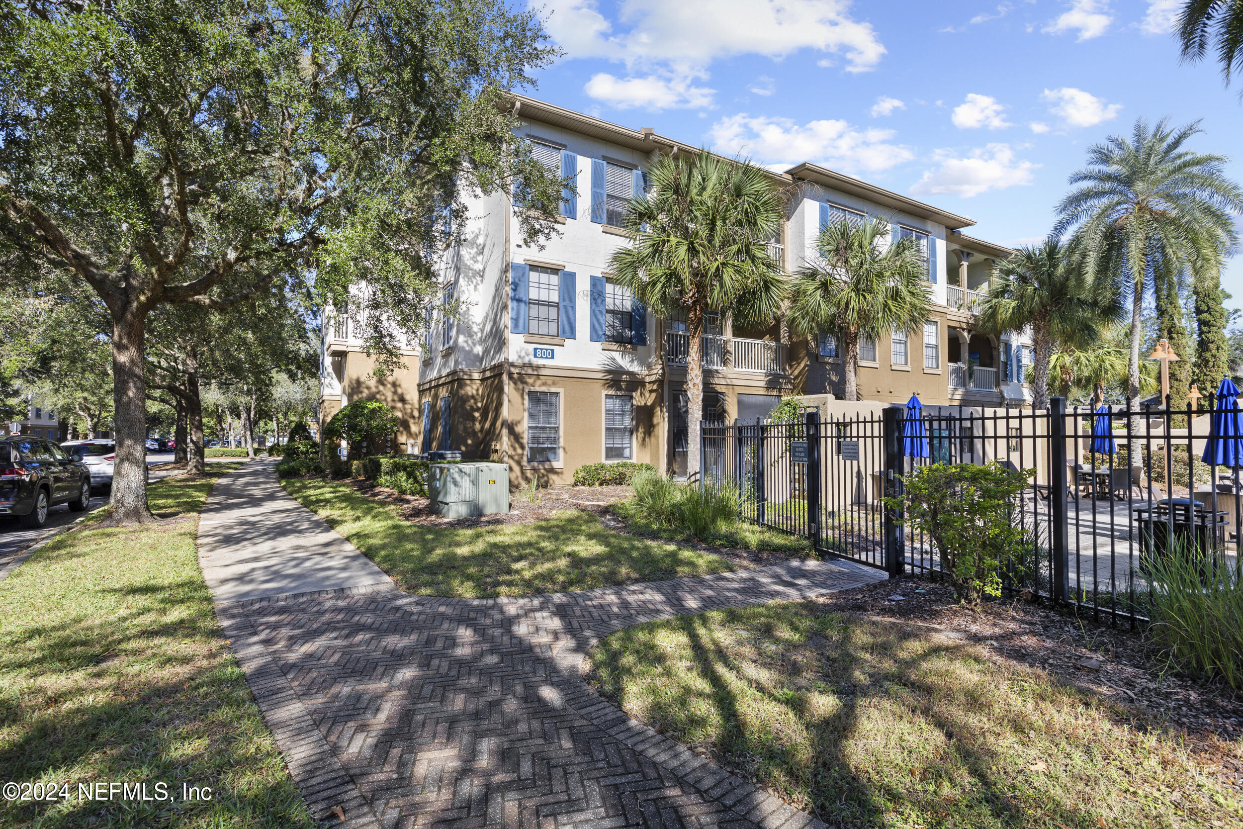 12700 BARTRAM PARK Boulevard 811