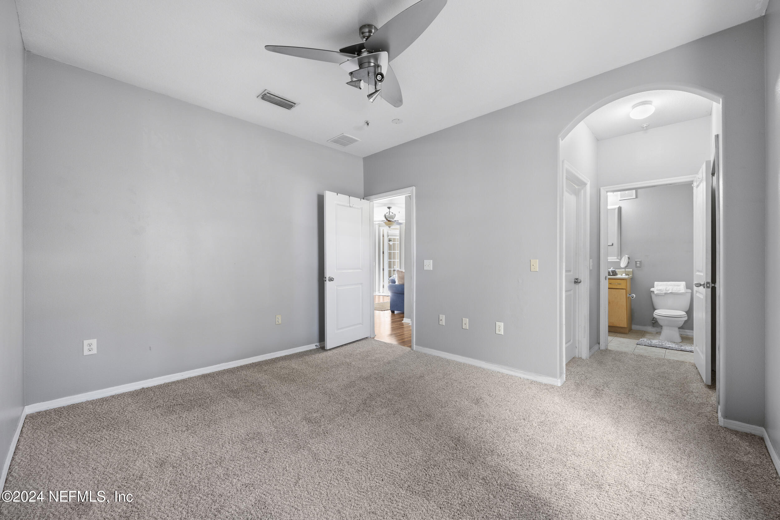 12700 BARTRAM PARK Boulevard 811