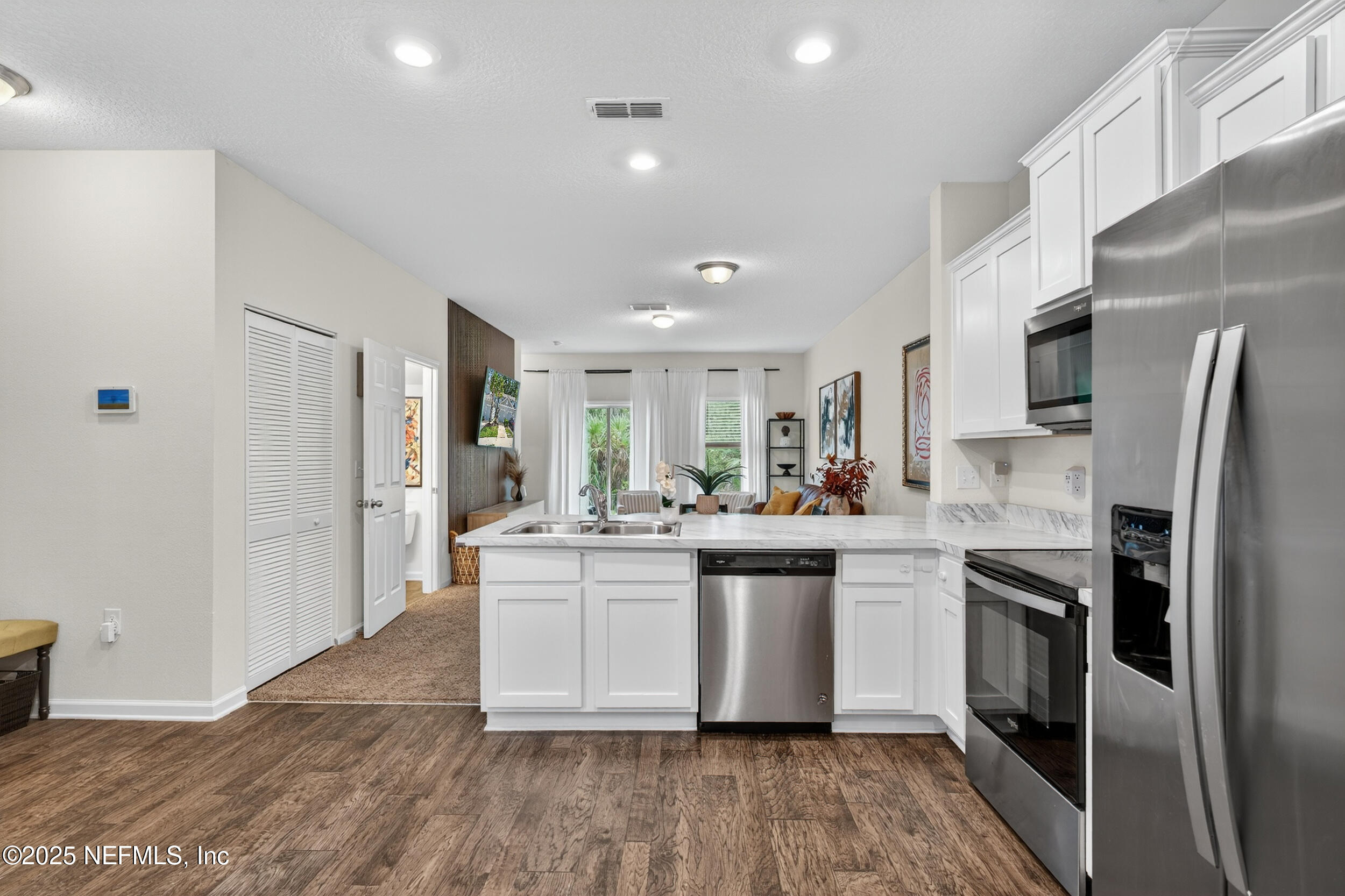 162 SCOTCH PEBBLE Drive, St. Johns