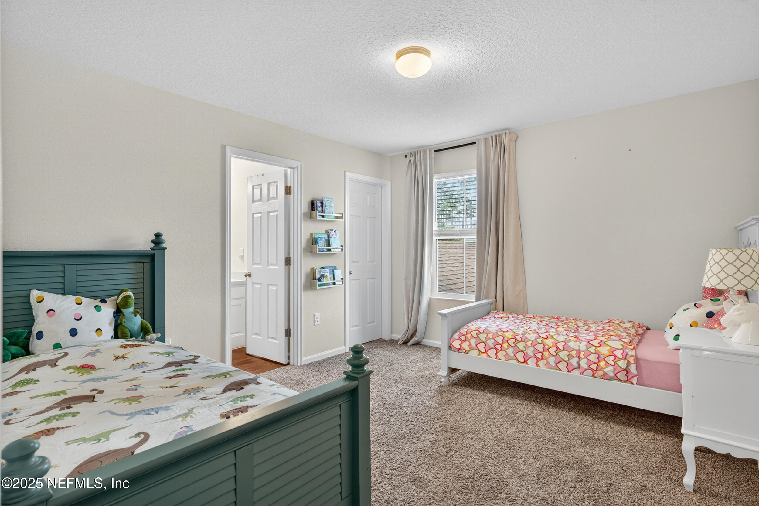 162 SCOTCH PEBBLE Drive, St. Johns