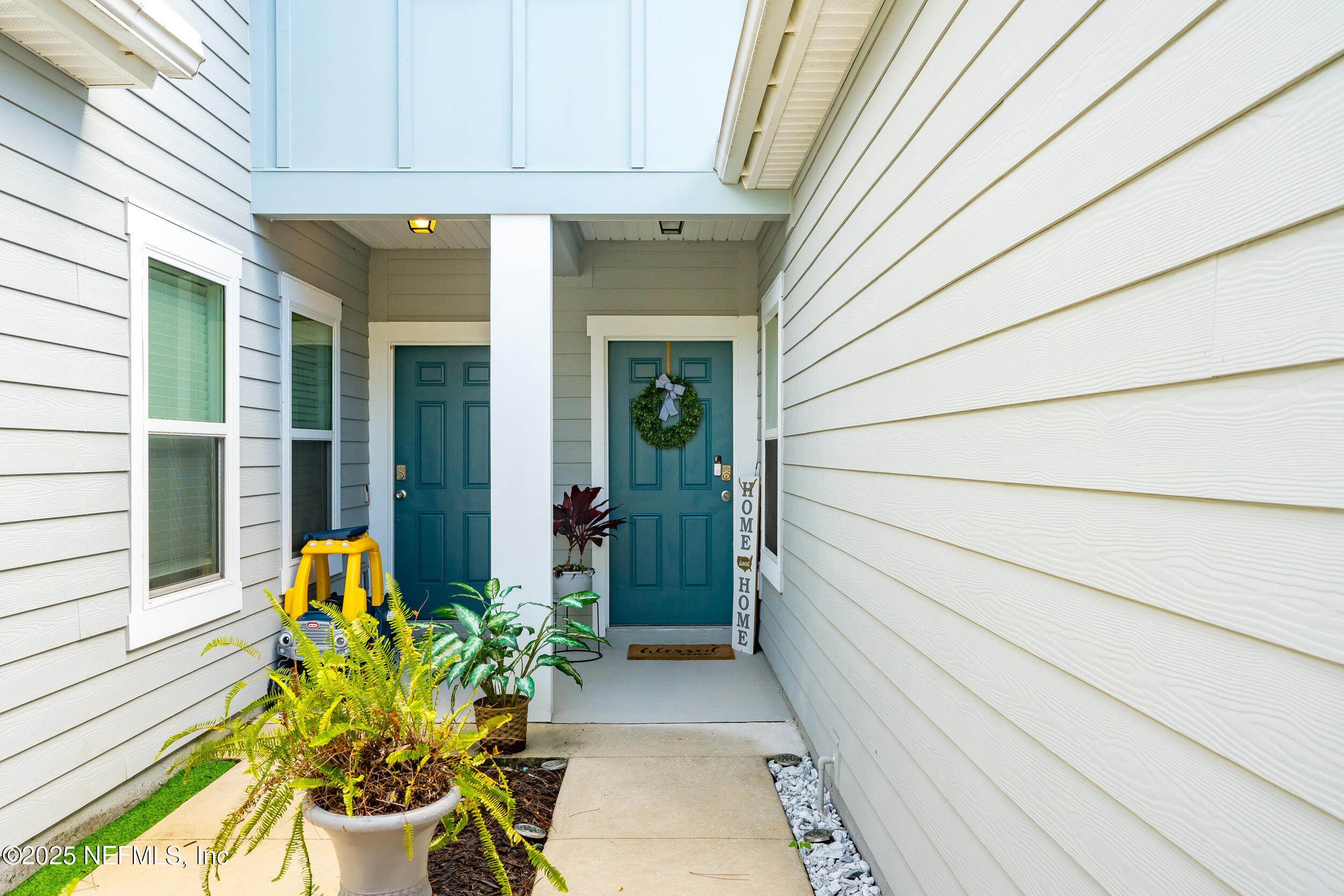 162 SCOTCH PEBBLE Drive, St. Johns