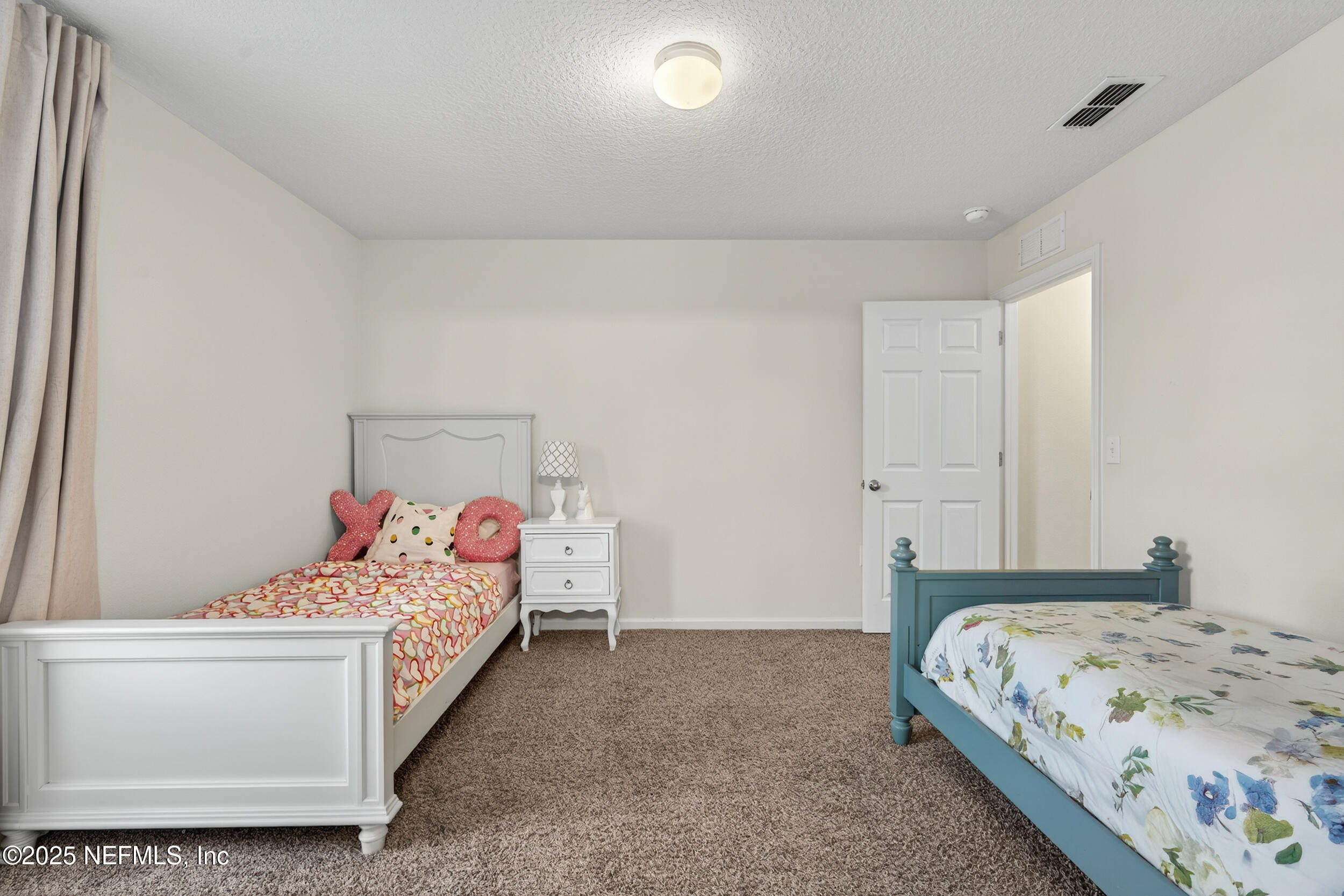 162 SCOTCH PEBBLE Drive, St. Johns