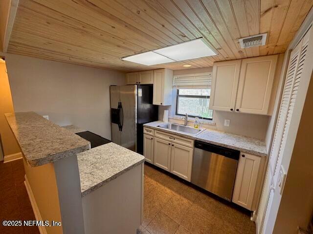 8741 WHISPERING PINES Drive