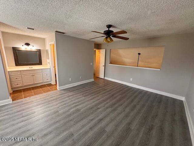 8741 WHISPERING PINES Drive