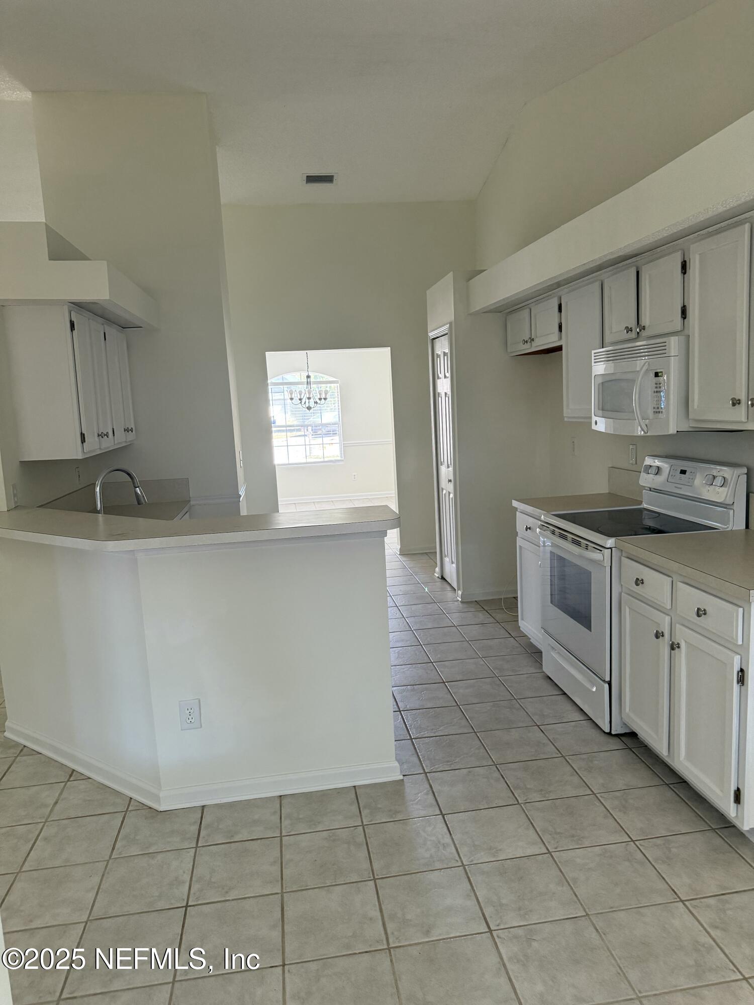 3041 MARBON ESTATES Court