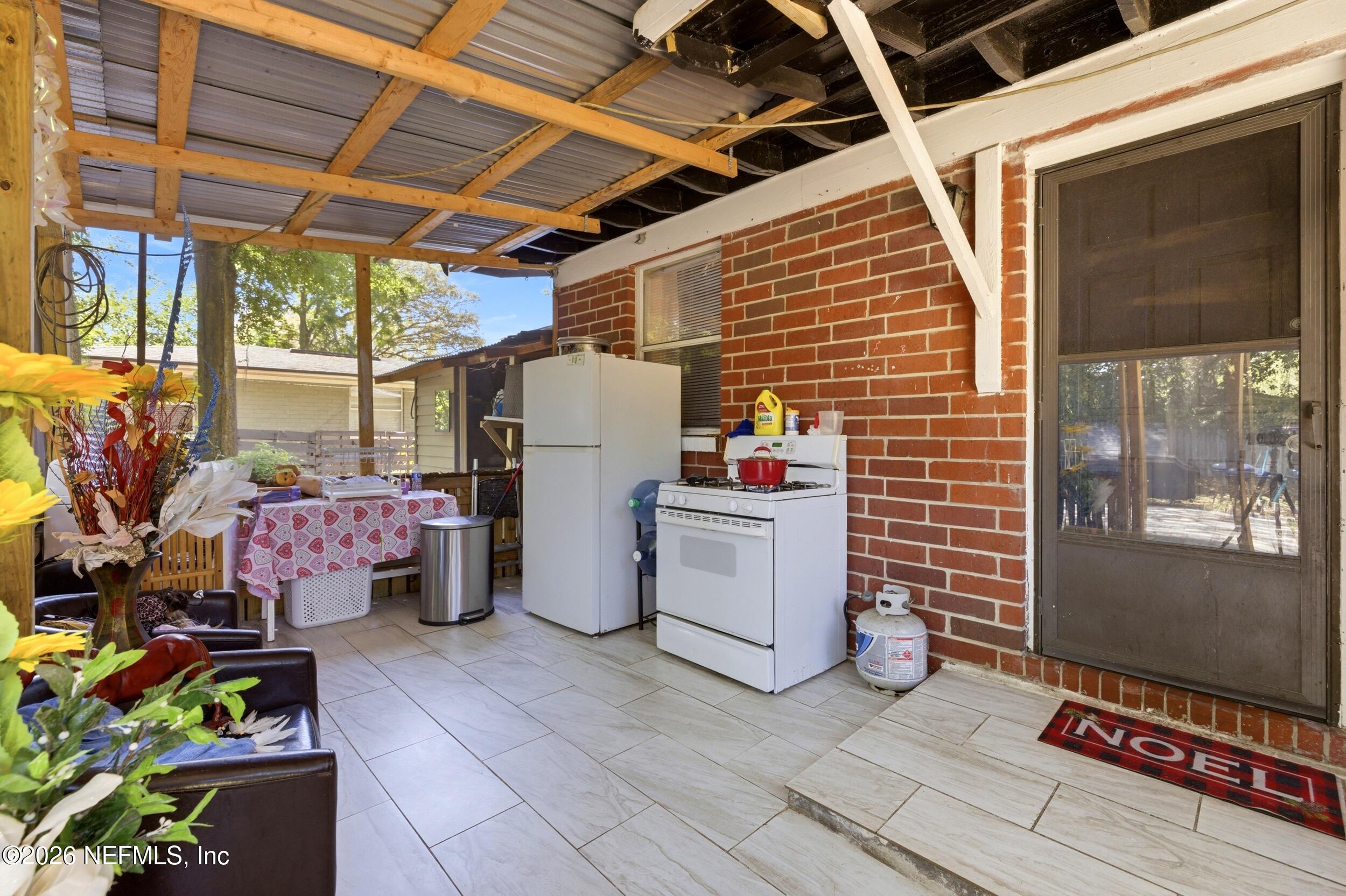 1955 LAYTON Road
