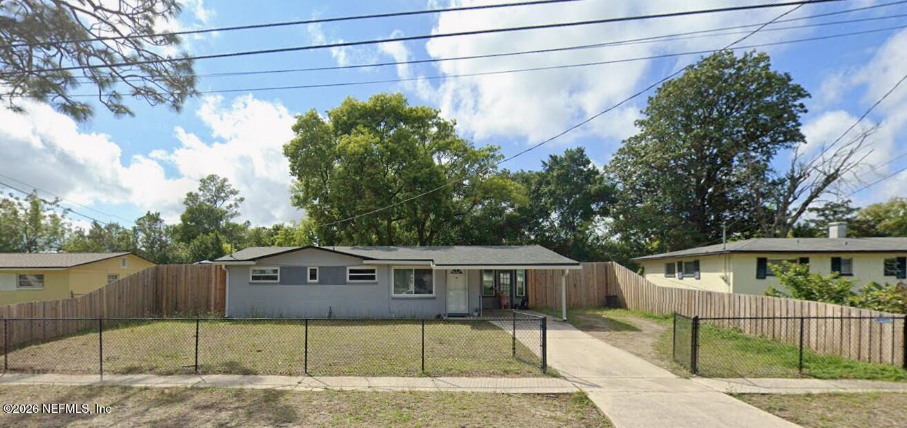 175 PARKWOOD Drive W