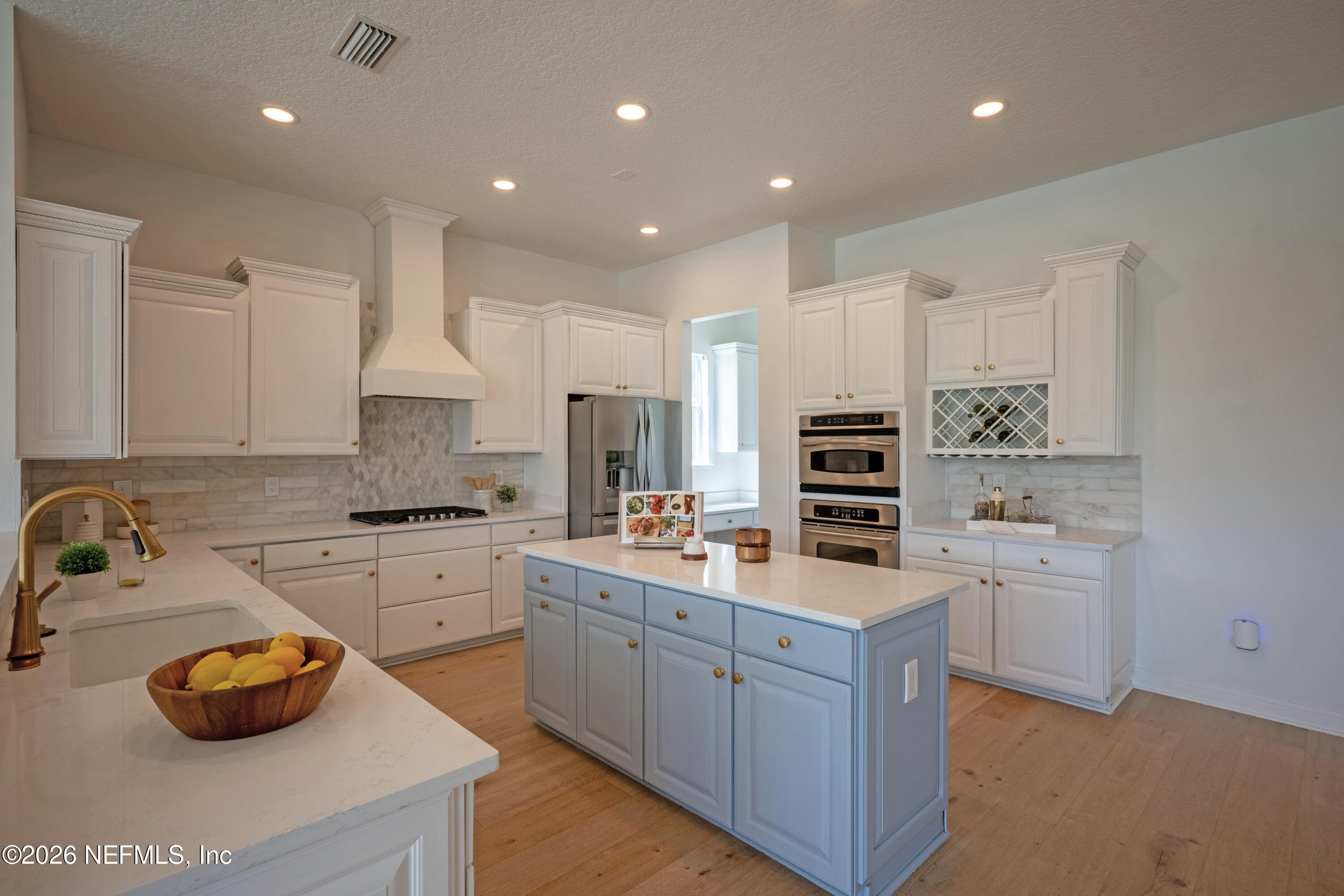 9937 WATERMARK Lane W