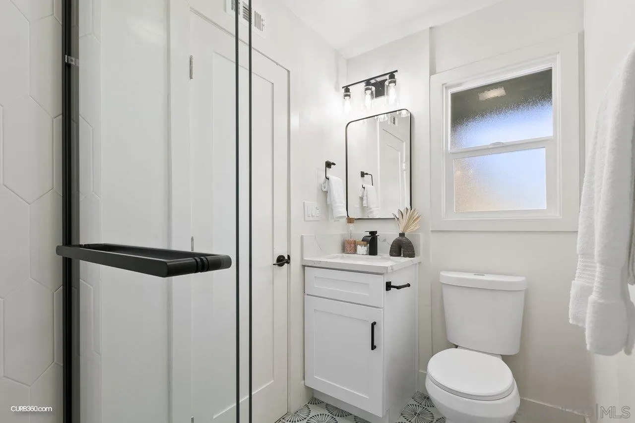 4425 Mount Castle Ave.