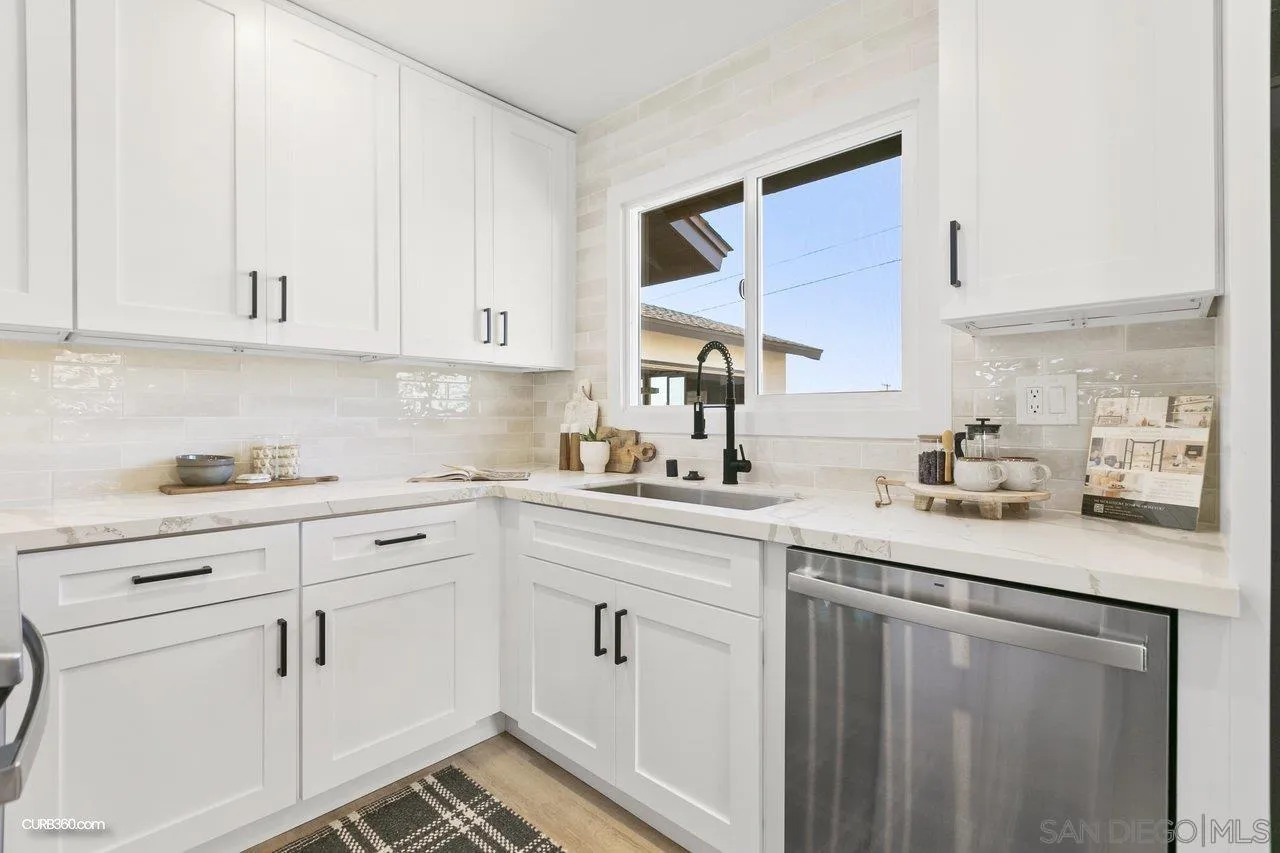 4425 Mount Castle Ave.