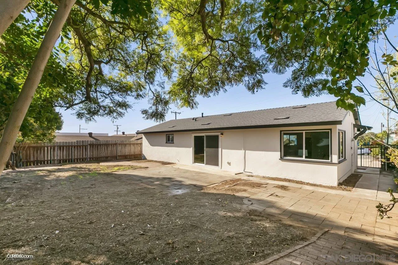 4425 Mount Castle Ave.