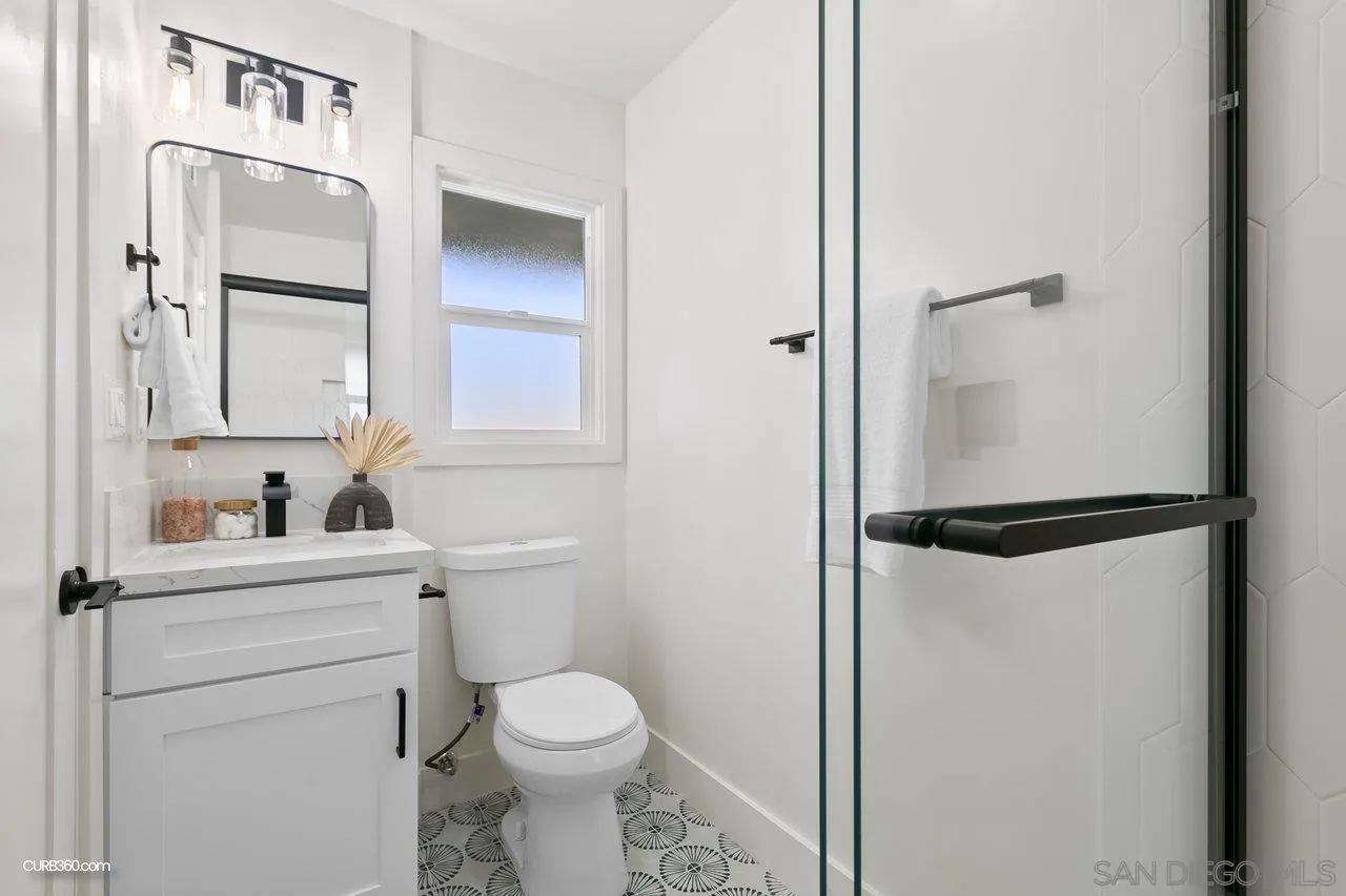 4425 Mount Castle Ave.