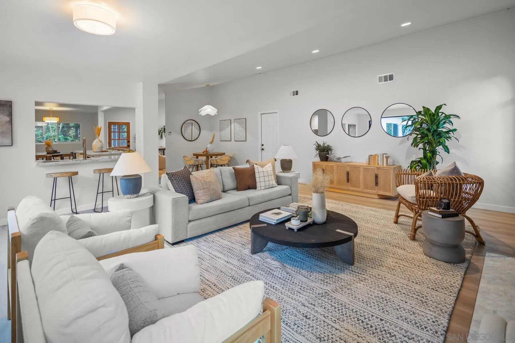 4103 Isle Dr