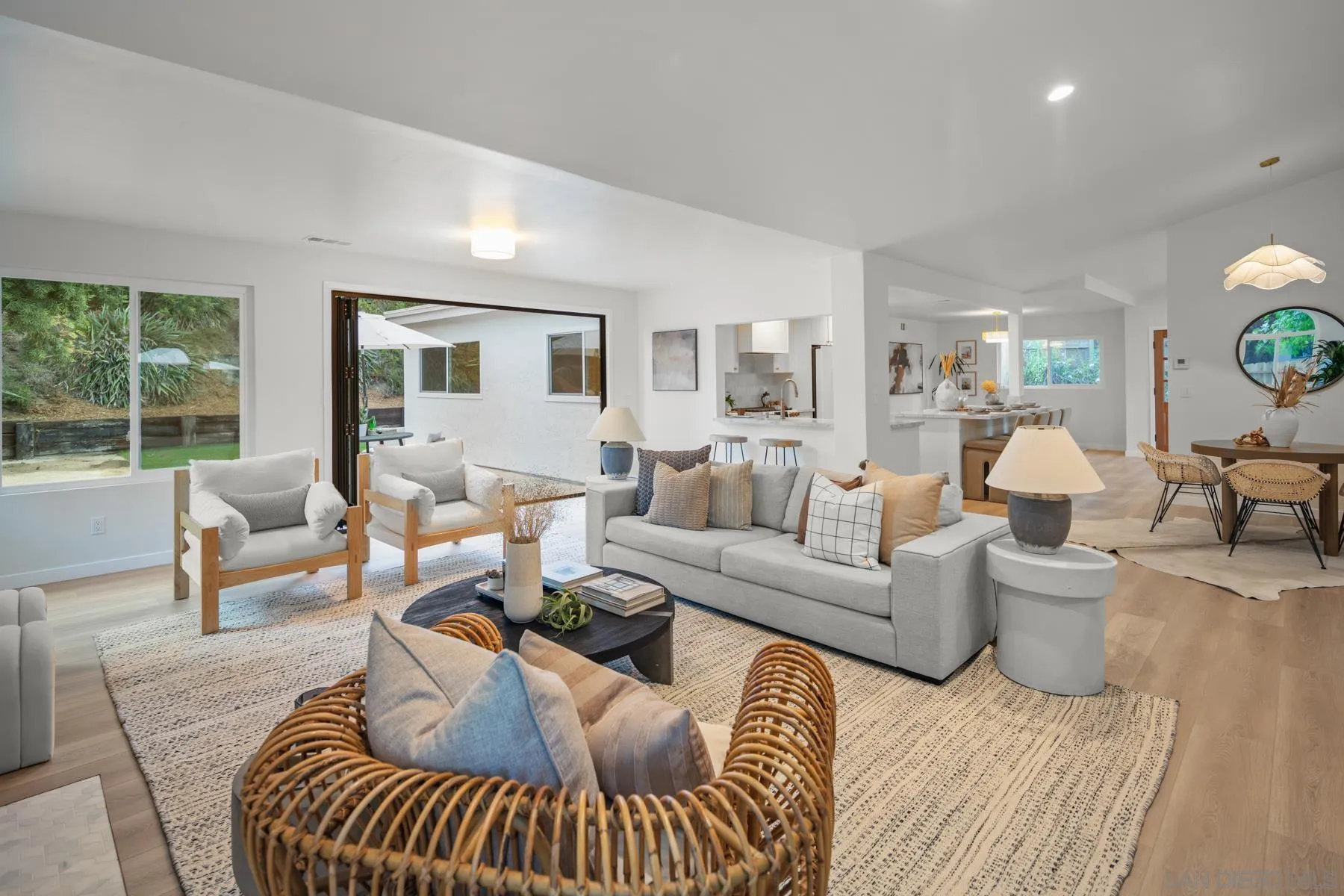 4103 Isle Dr