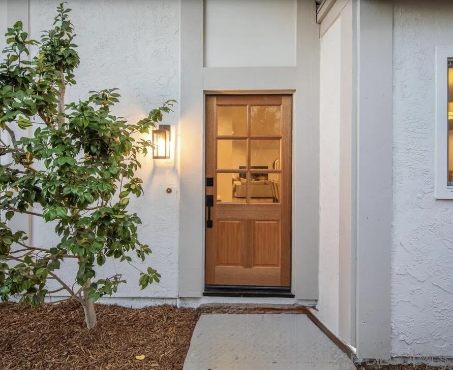 4103 Isle Dr