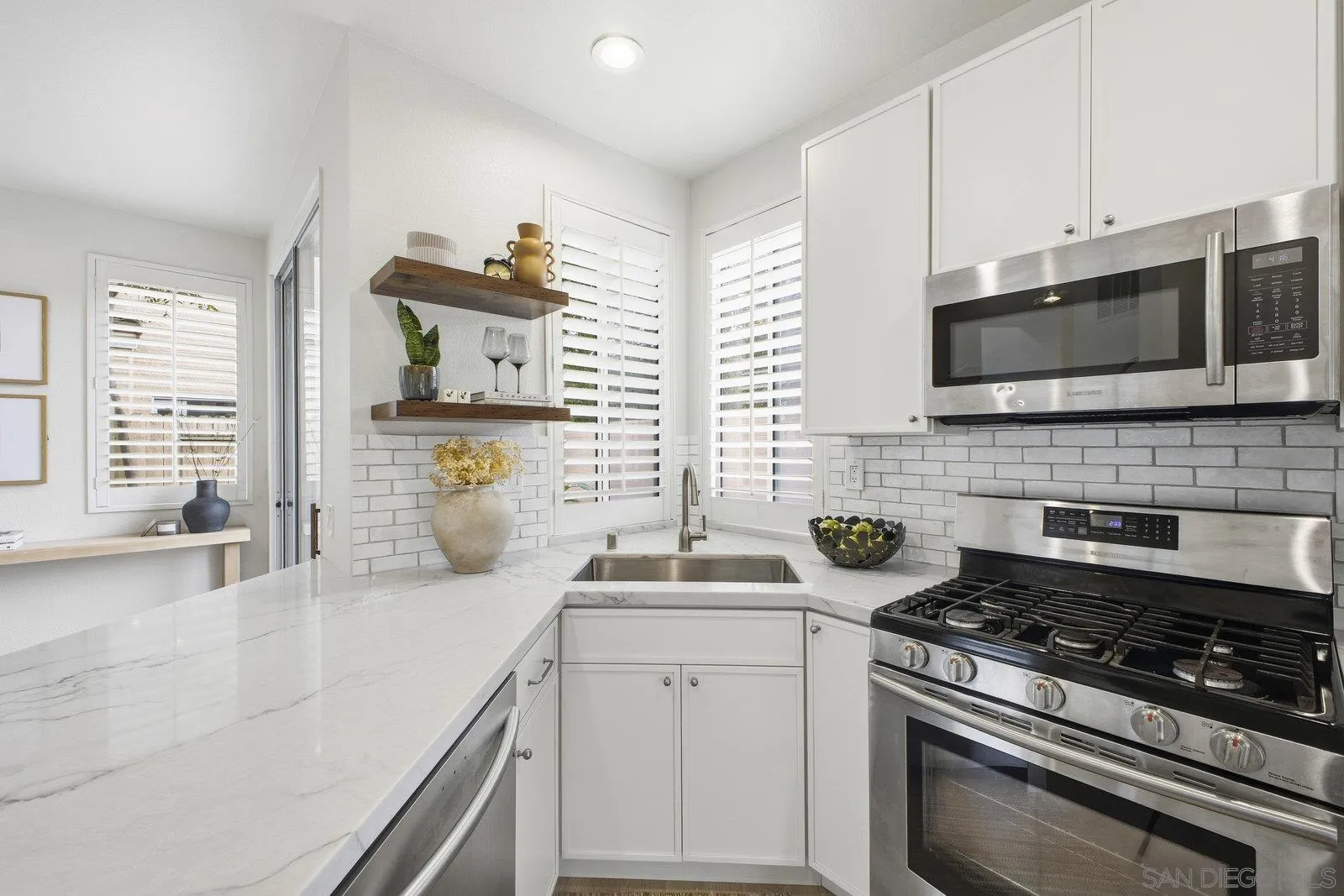 10919 Caminitio Arcada