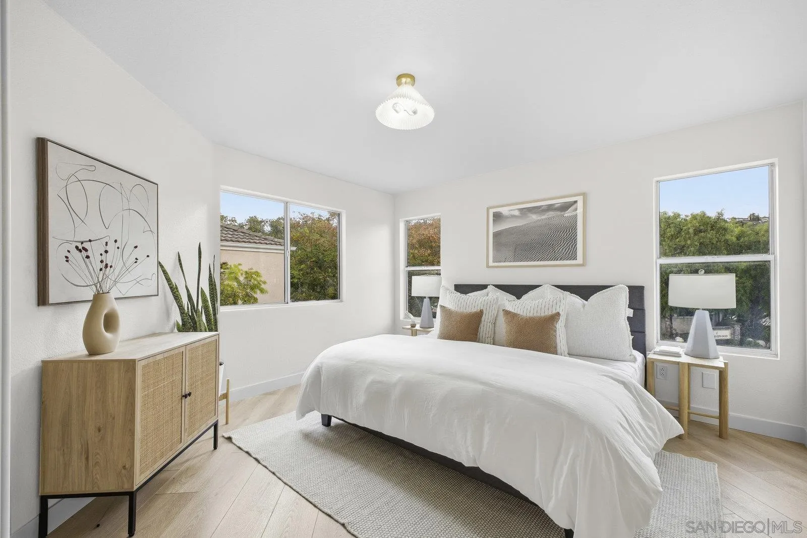 10919 Caminitio Arcada