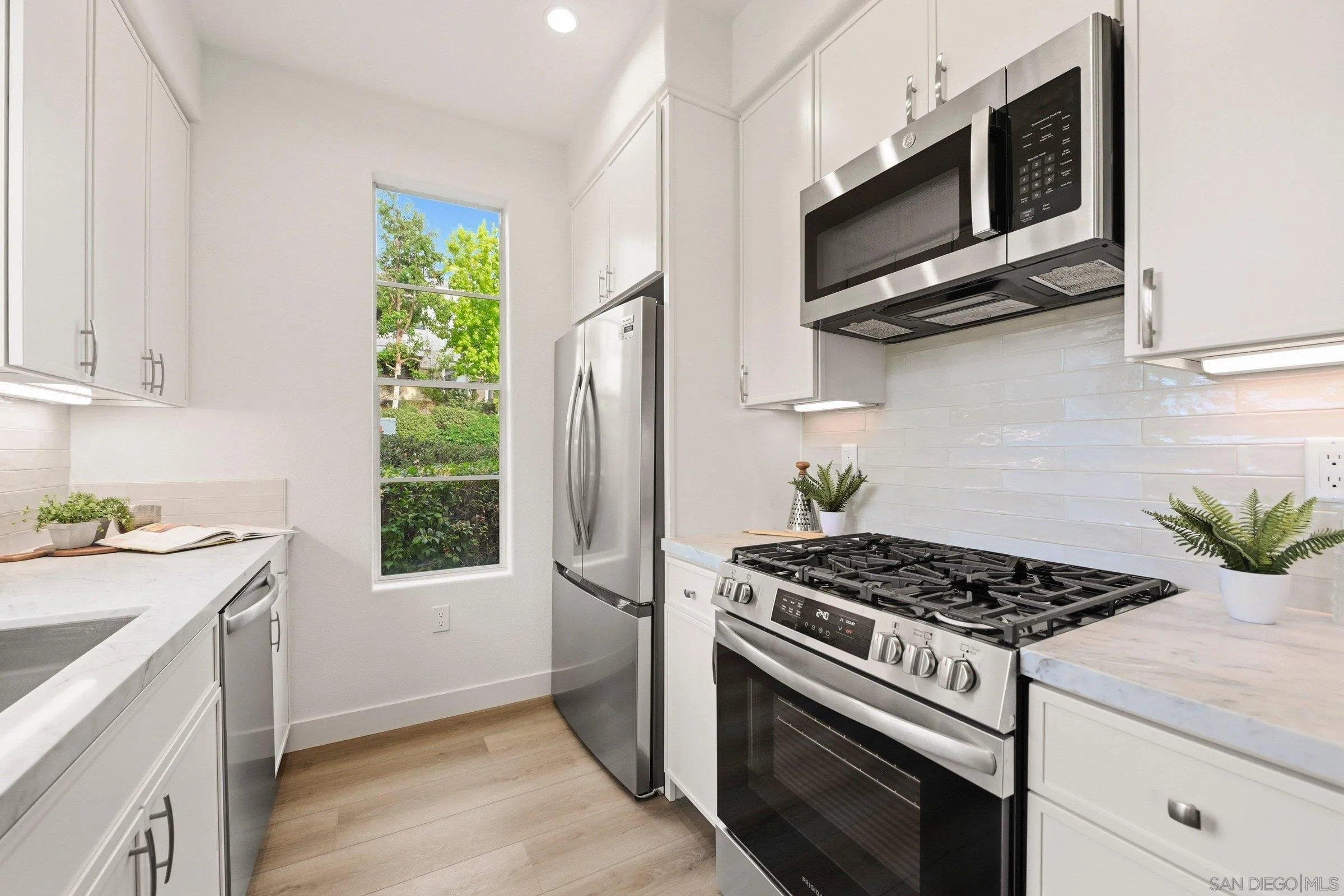 3504 Caminito El Rincon Unit 5