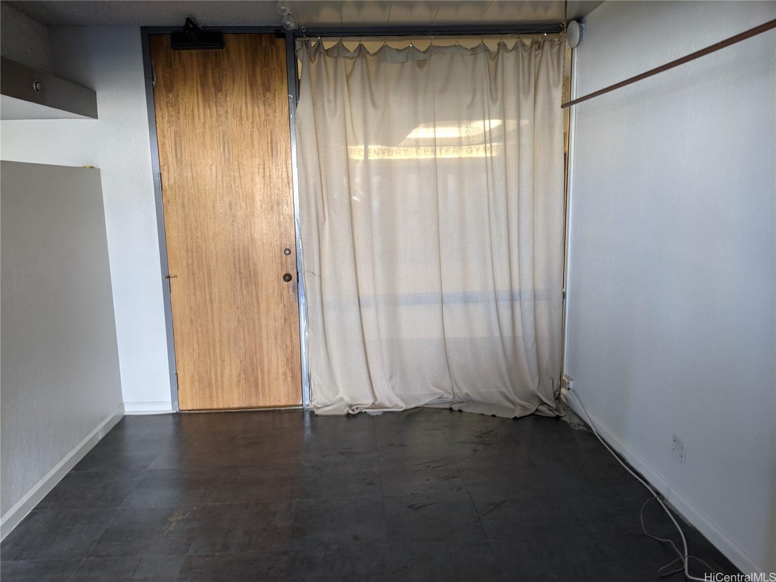 1750 Kalakaua Avenue Unit: 404