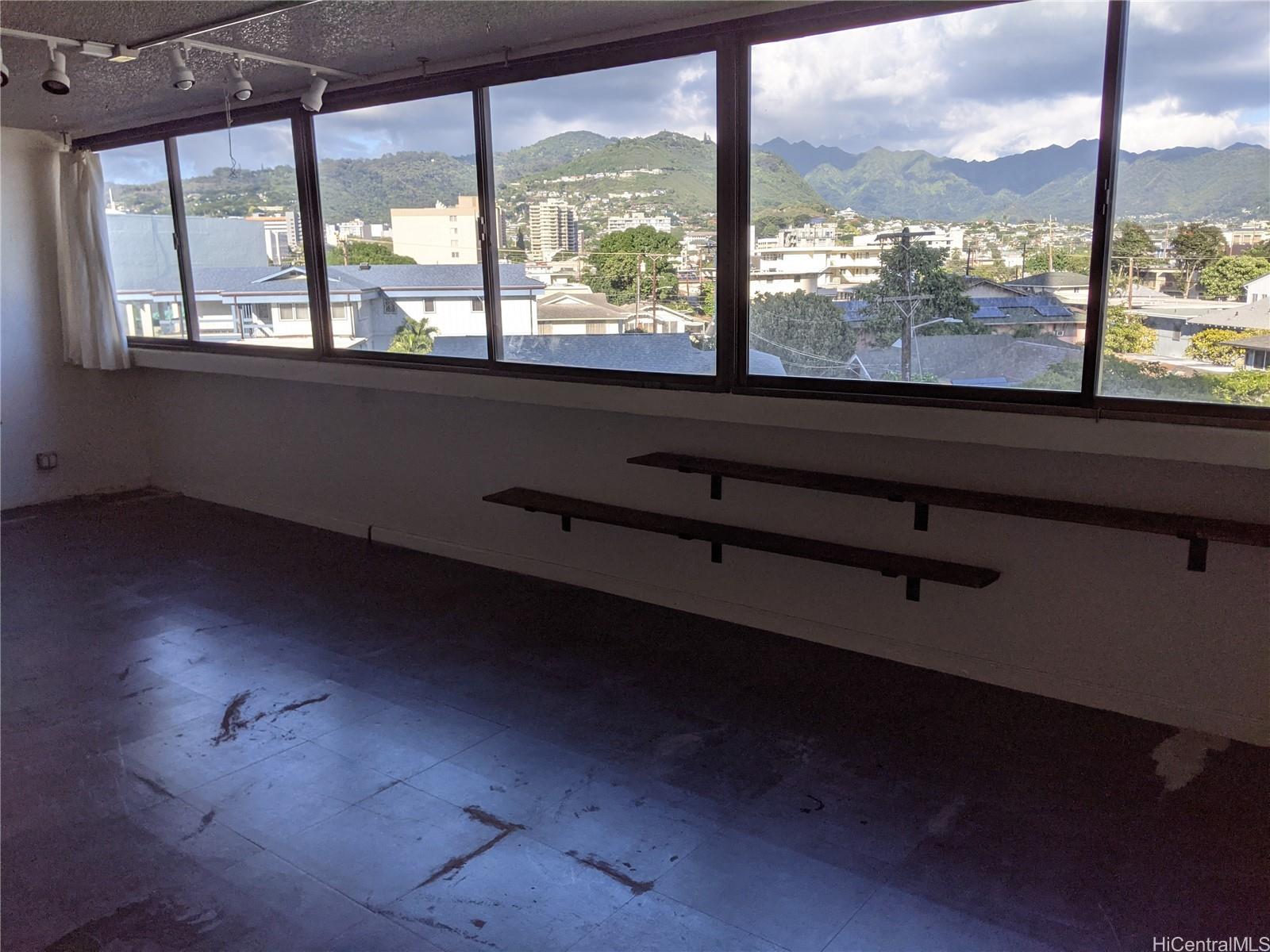 1750 Kalakaua Avenue Unit: 404