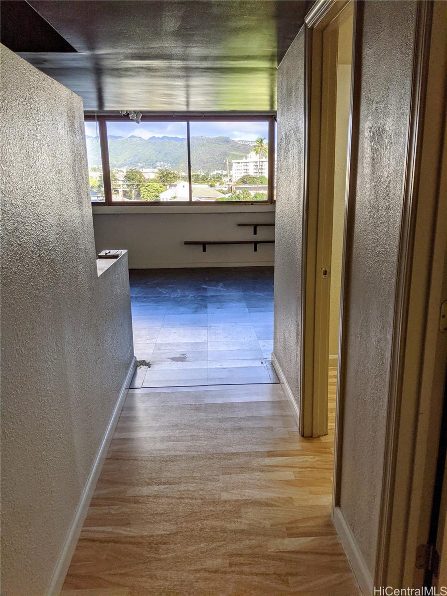 1750 Kalakaua Avenue Unit: 404