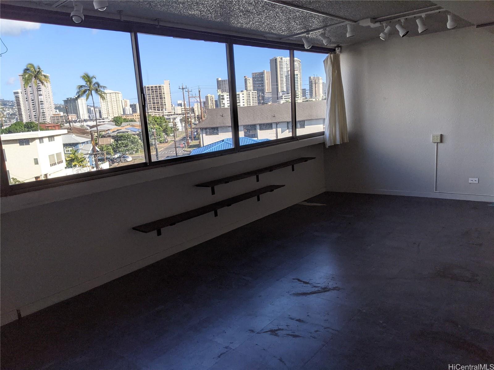1750 Kalakaua Avenue Unit: 404