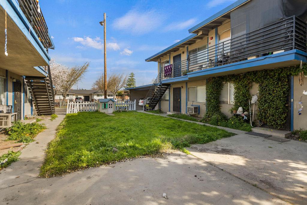 2617 Chester DR