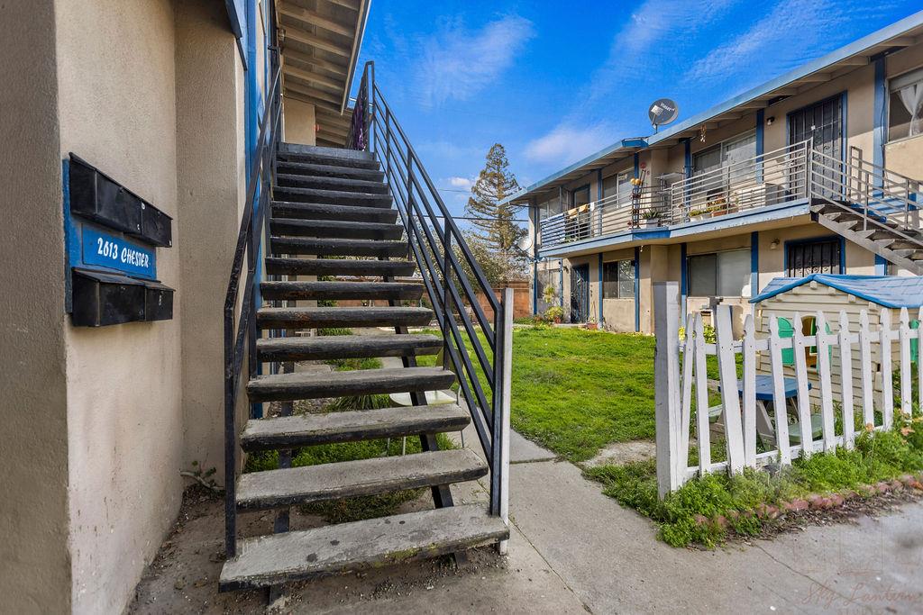 2613 Chester DR