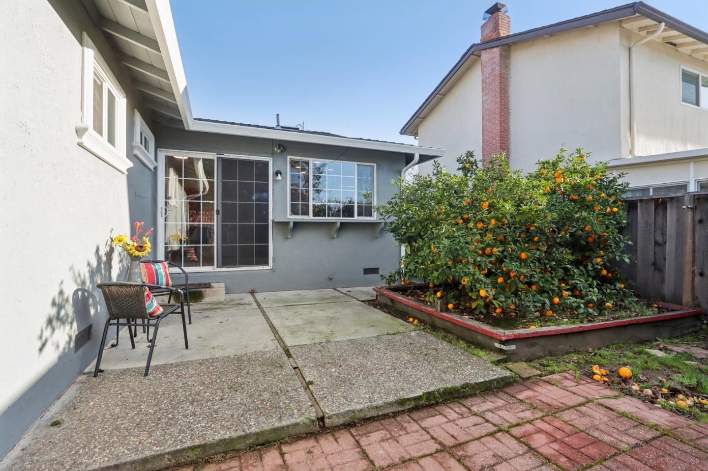 1293 Glacier DR
