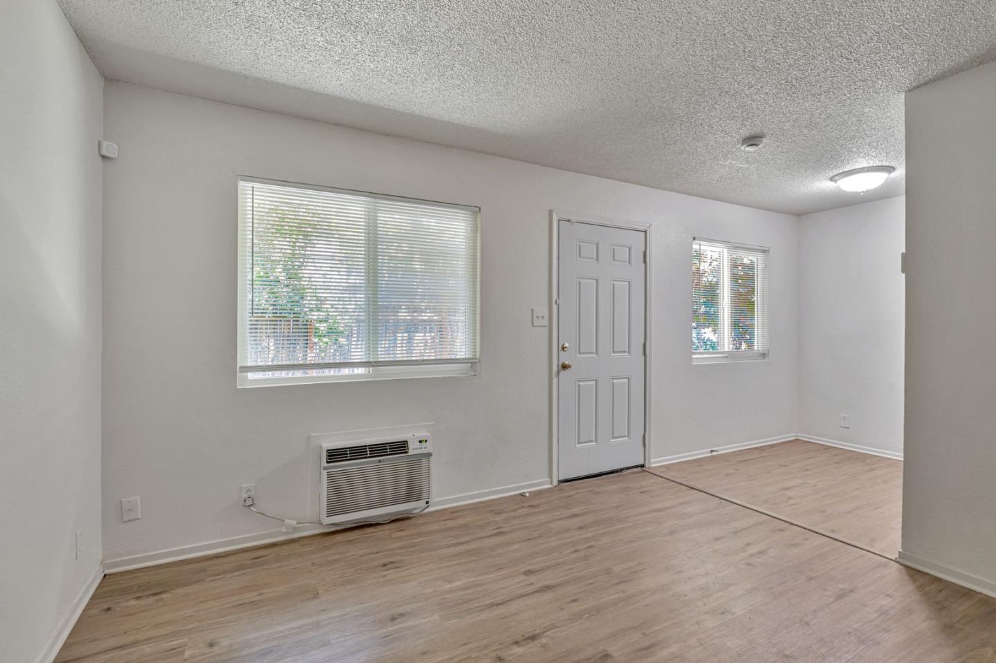 360 North Calaveras Street