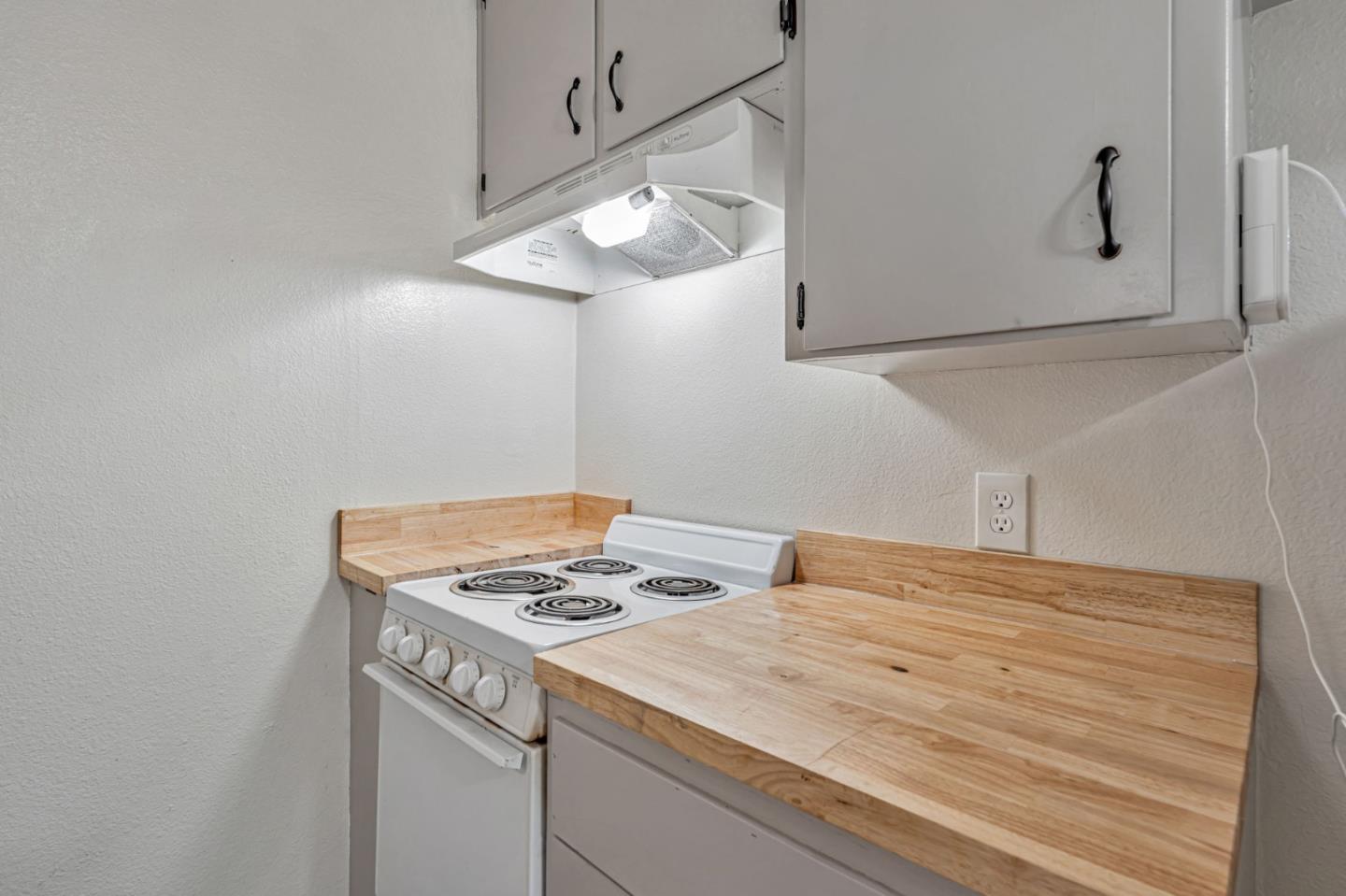 360 North Calaveras Street