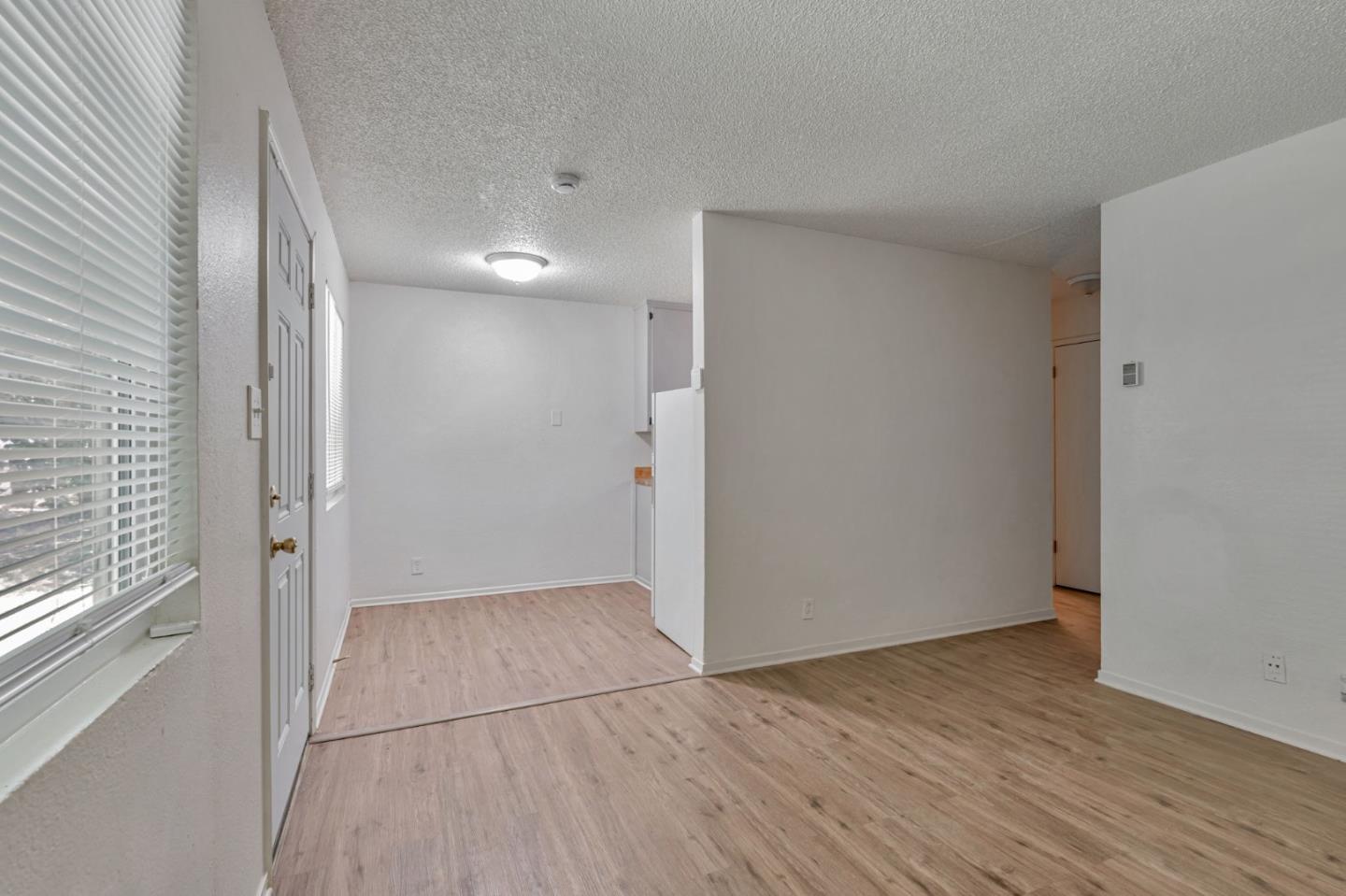 360 North Calaveras Street