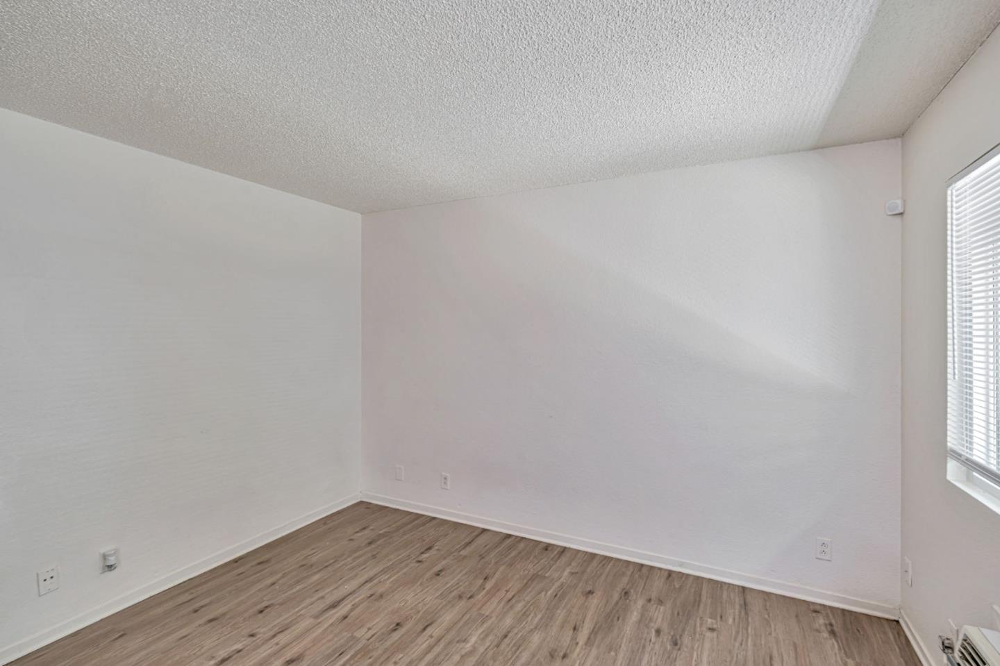 360 North Calaveras Street