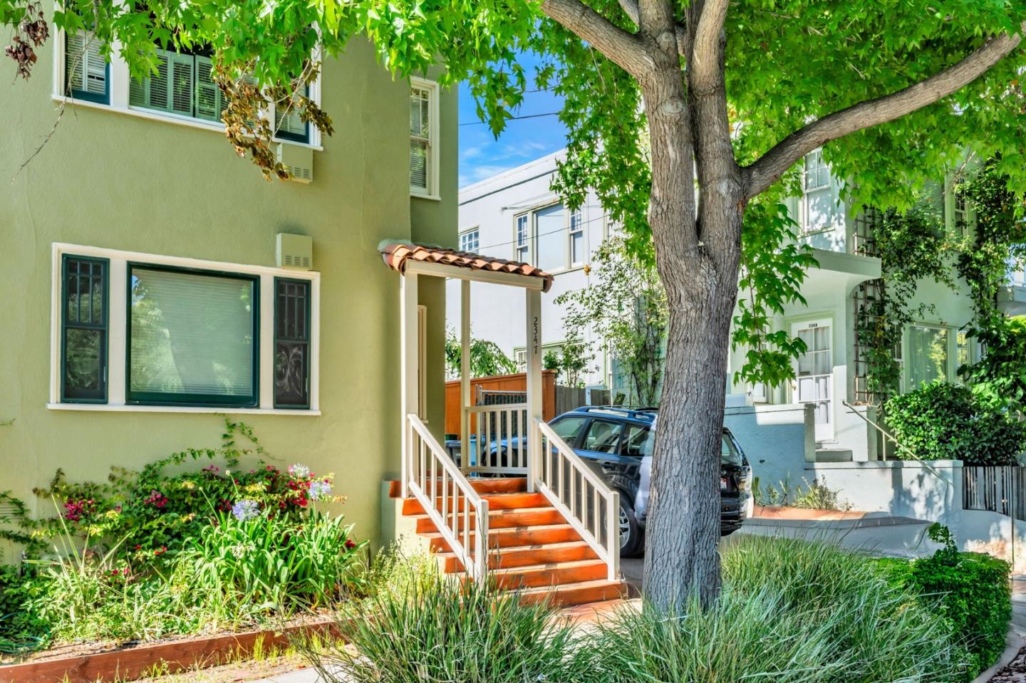 2347 Woolsey Street