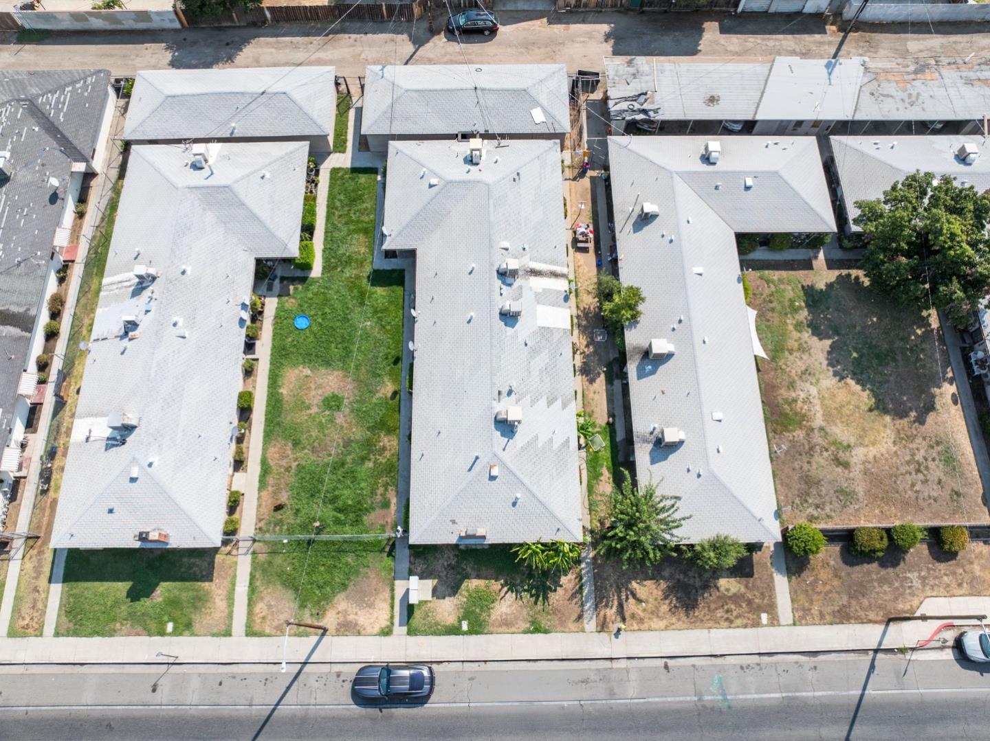 2128 North First Street