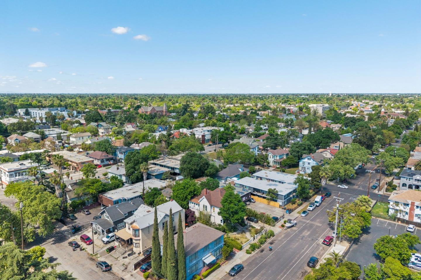 905 North Commerce Street